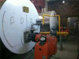 甘肃甘南合作商业街2台4吨取暖锅